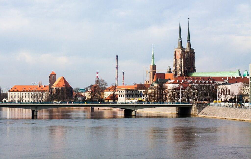 wroclaw, river, bridge-933152.jpg